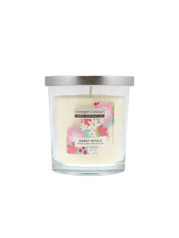 Yankee Candle Sweet Petals scented candle 200 g